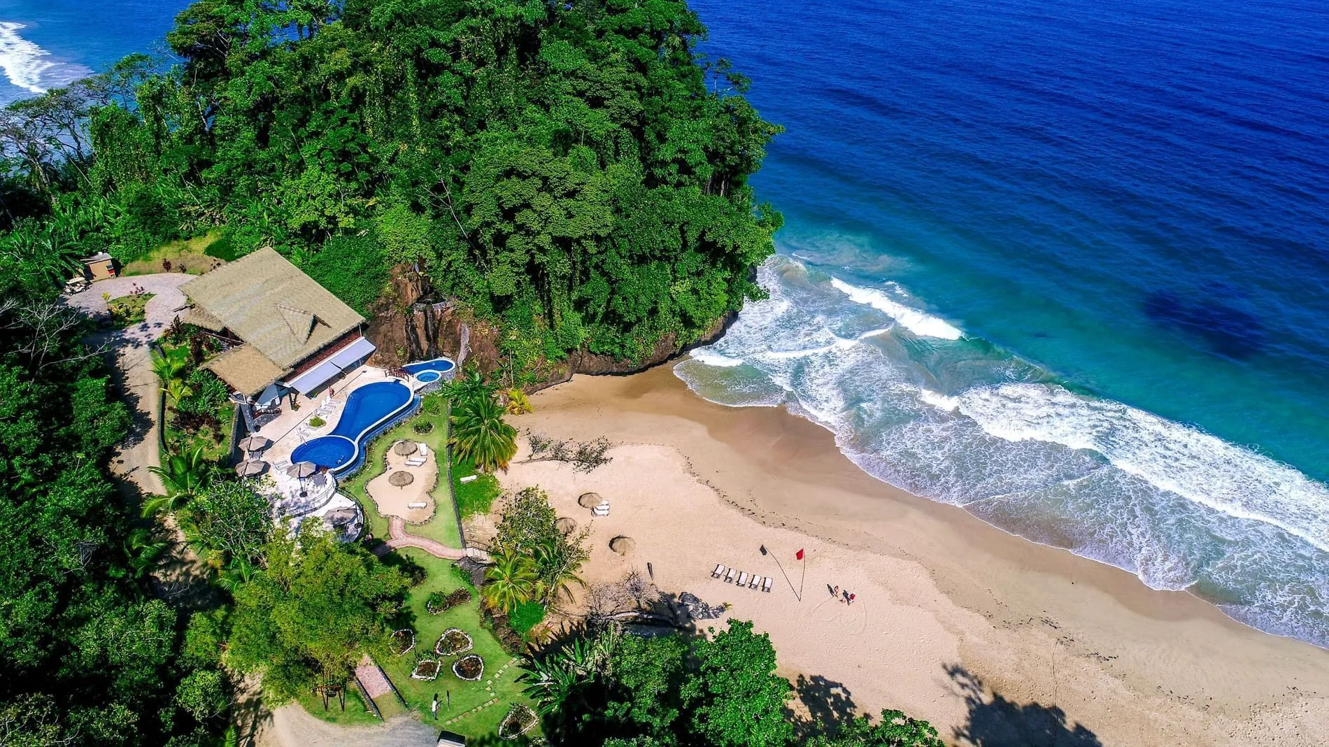 Vista principal de Red Frog Beach Resort.